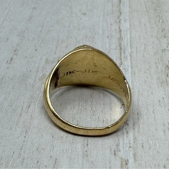 SUAREZ 18K Emerald school ring, University de la Salle, 5.1g